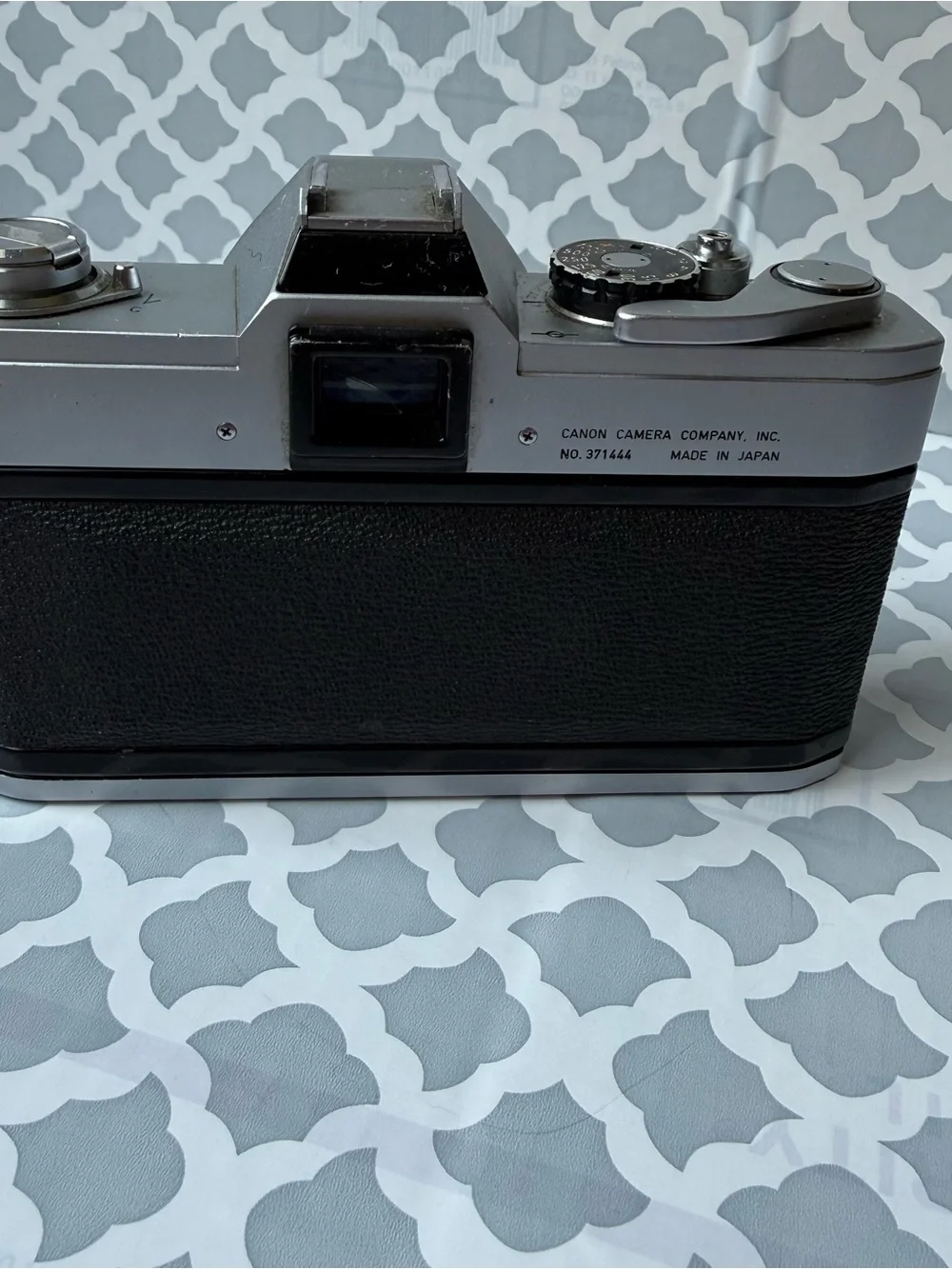 1966 vintage Canon FT 35mm Film Camera in Silver and Black with Original Case